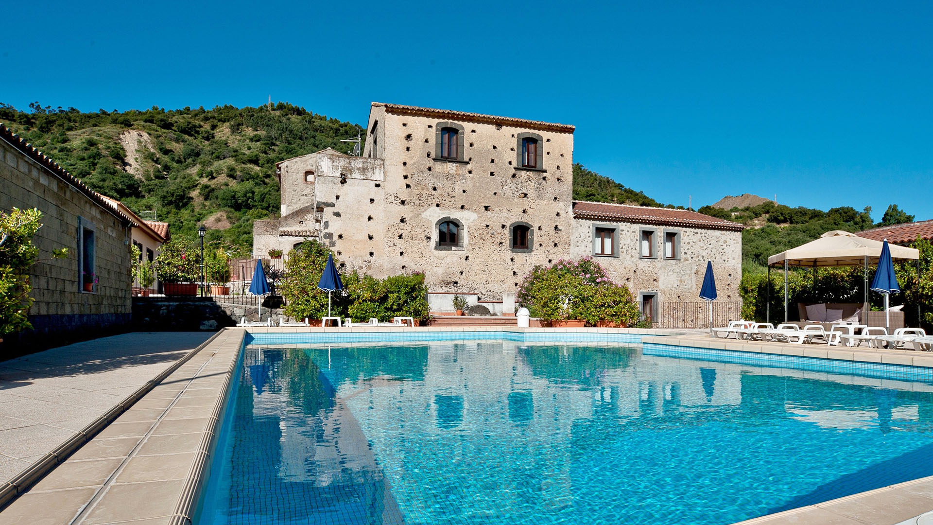 Il Borgo Italien Sicilien Hideaways.se VILLA GARBO, Letojanni Omdömen om restauranger Tripadvisor