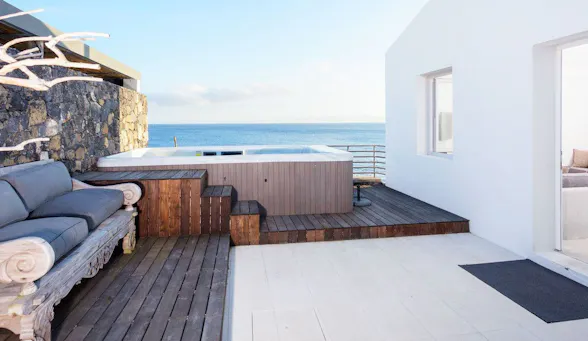 White Exclusive Suites & Villas