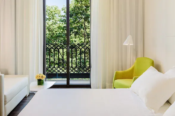 H10 Urquinaona Plaza