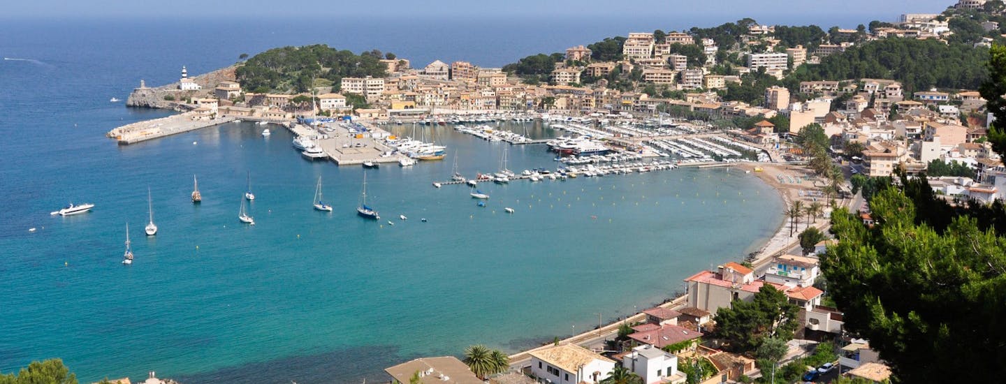 Rejser til Port de Soller, Mallorca. Billigt hotel, flybillet og Rejsegaranti med alle pakkerejser.